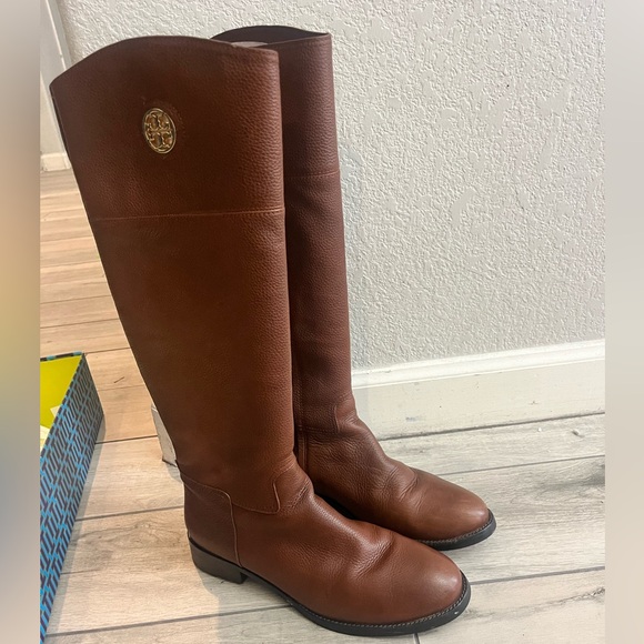 Tory Burch Almond size 9 Riding Boots - Picture 2 of 5